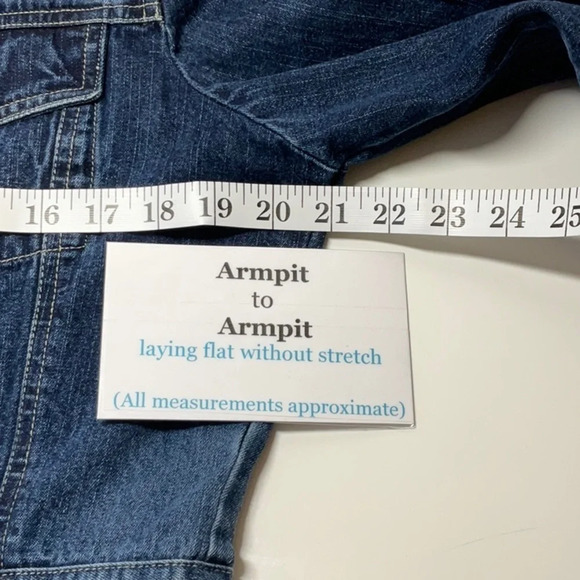 St. John’s Bay Denim Jacket Size: Medium Tall - Picture 6 of 11